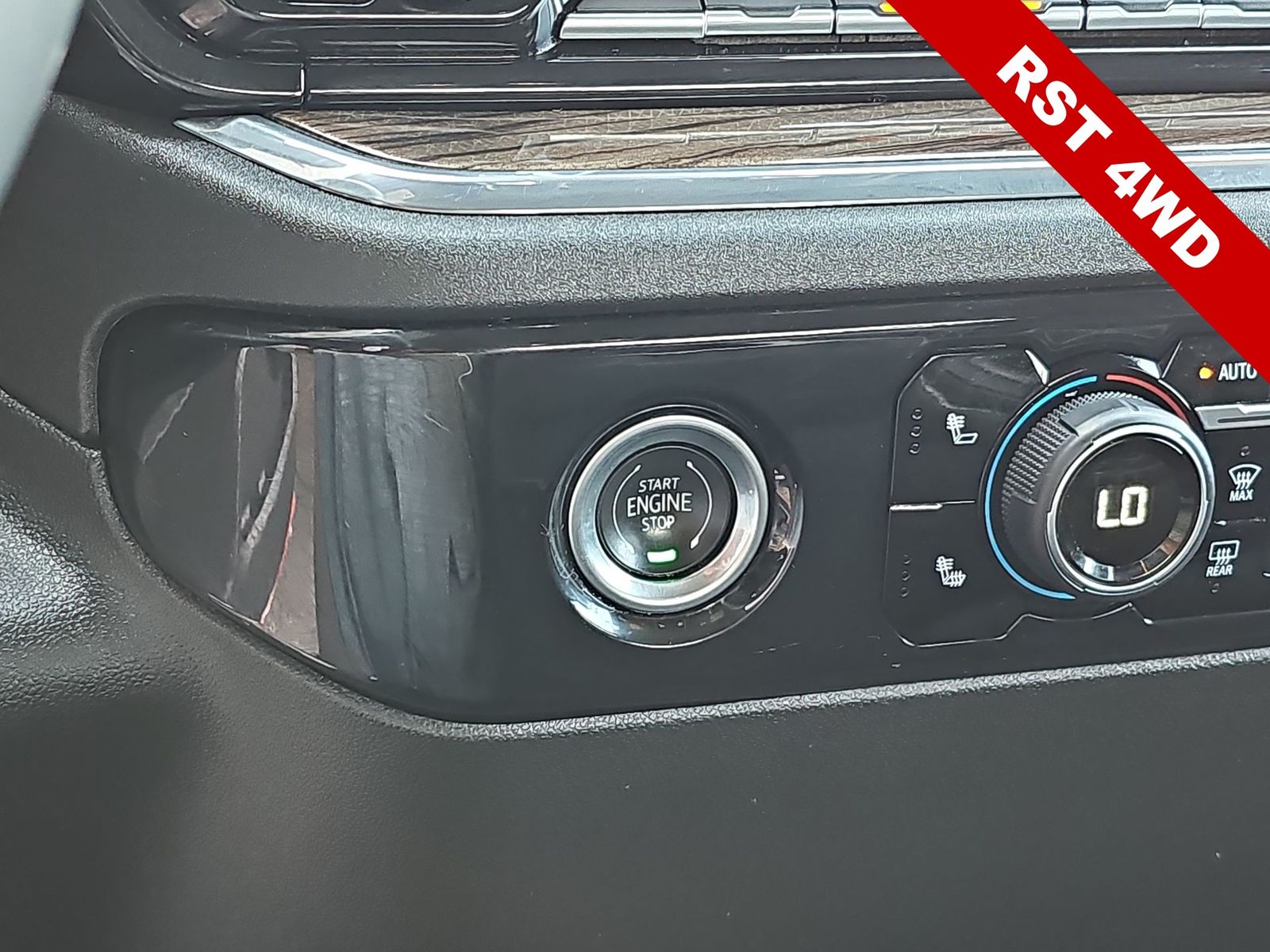 Thumbnail: 2023 Chevrolet Silverado 1500 - 24