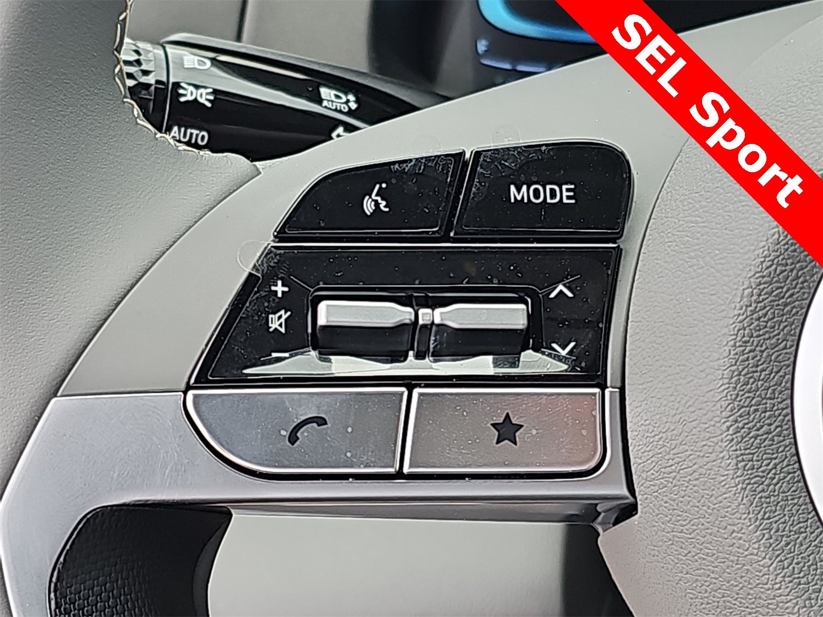 Thumbnail: 2025 Hyundai Elantra - 24