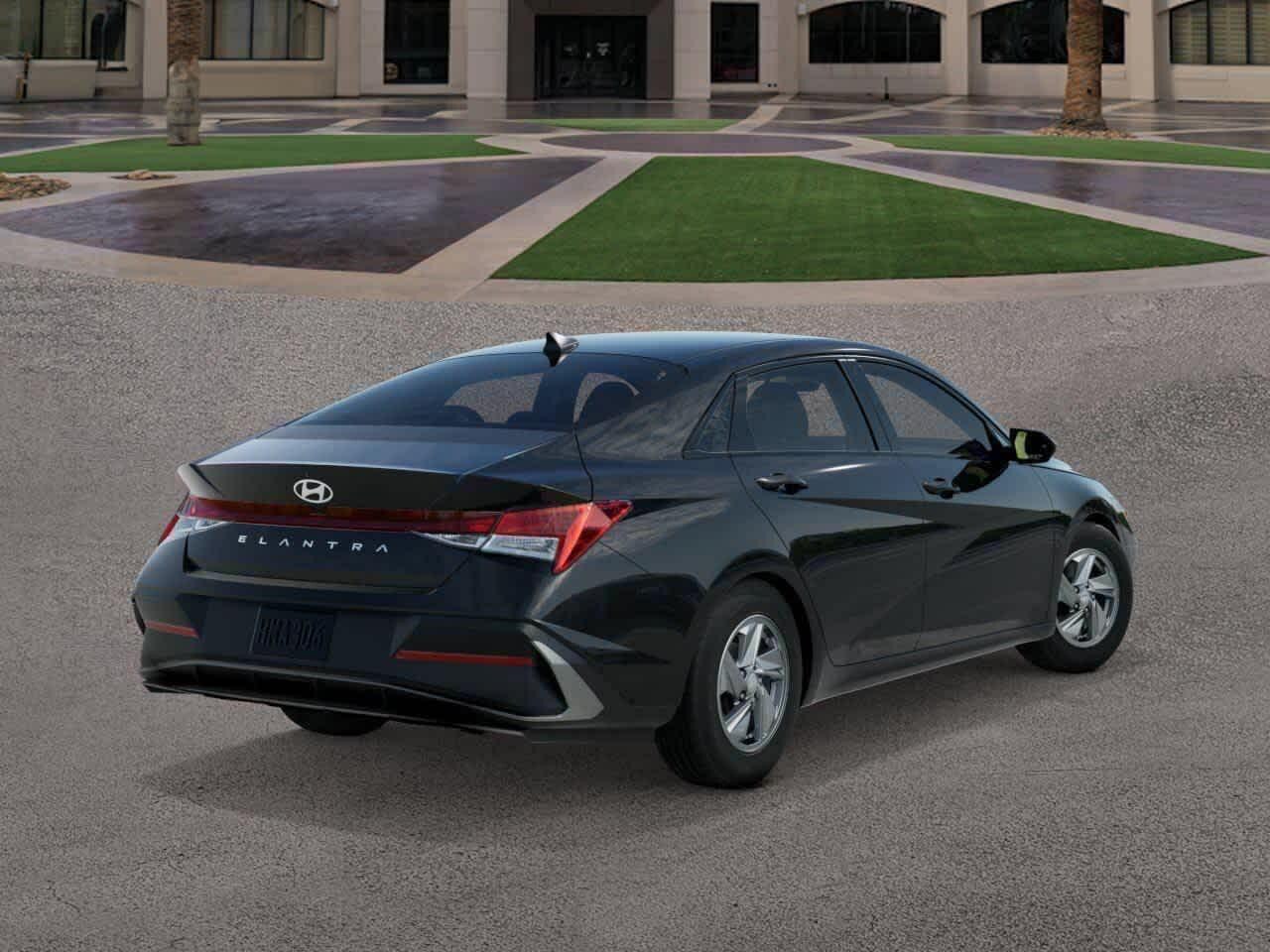 Thumbnail: 2026 Hyundai Elantra - 4