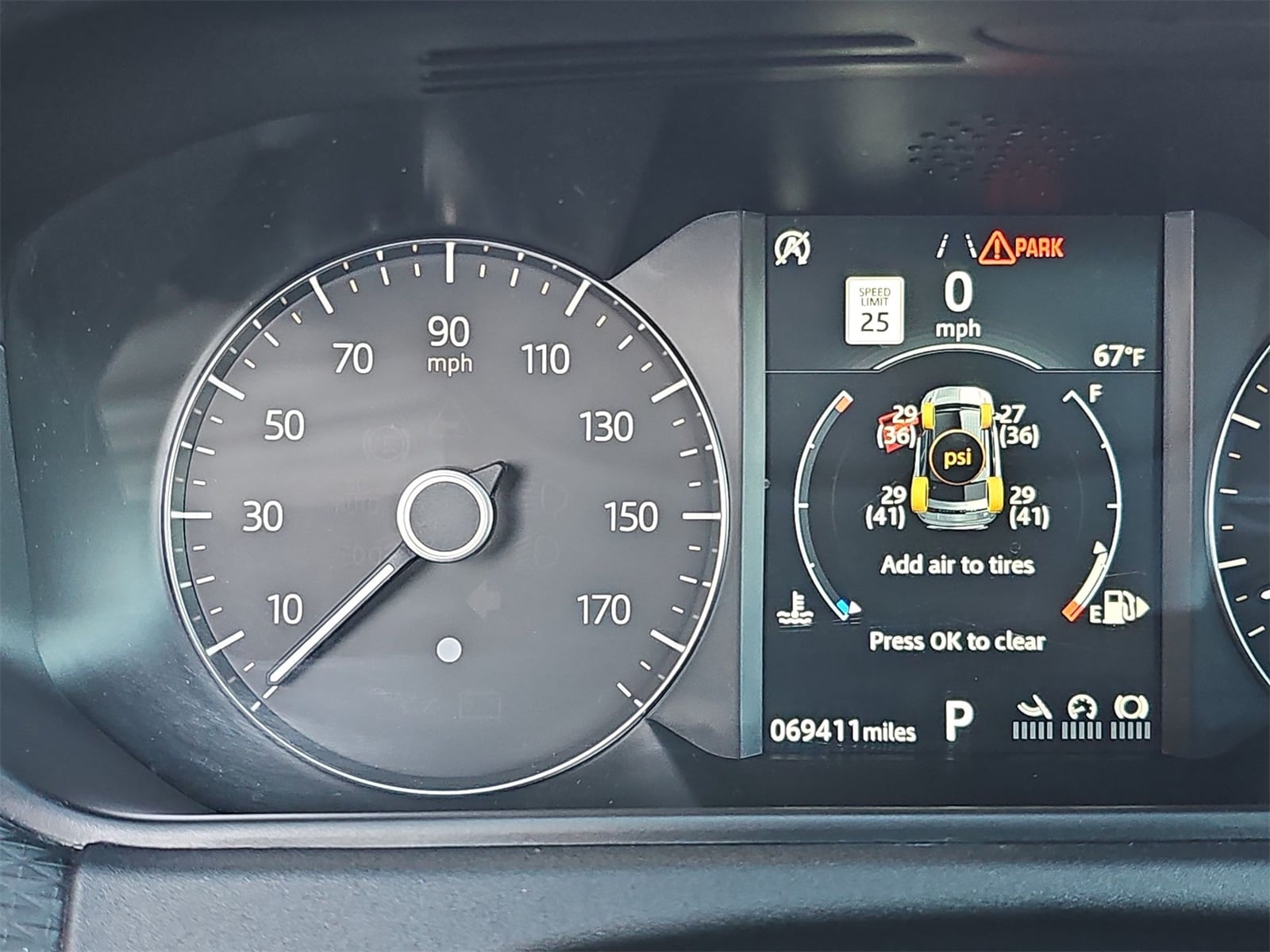 Thumbnail: 2020 Land Rover Range Rover Velar - 22