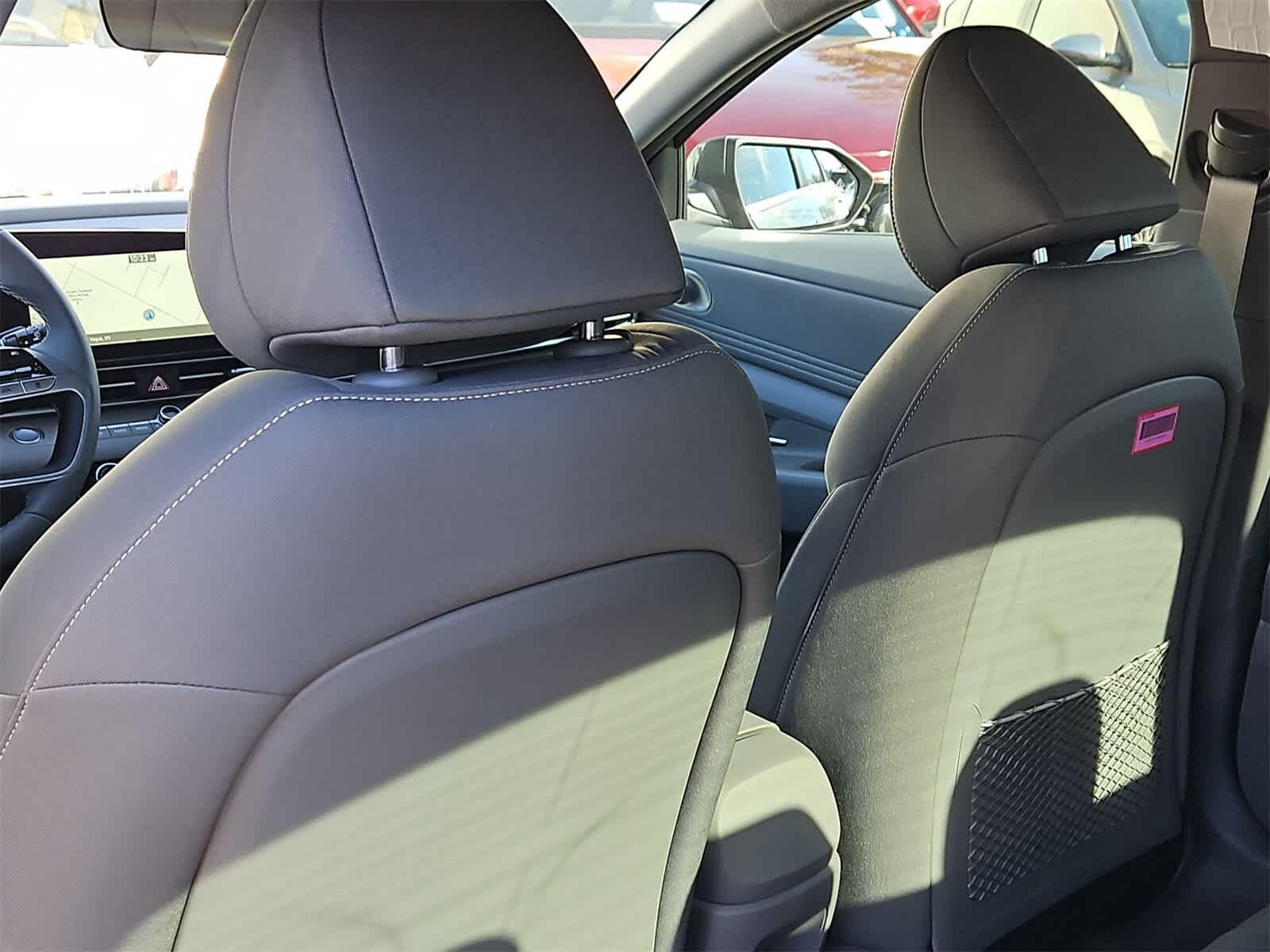 Thumbnail: 2025 Hyundai Elantra - 16