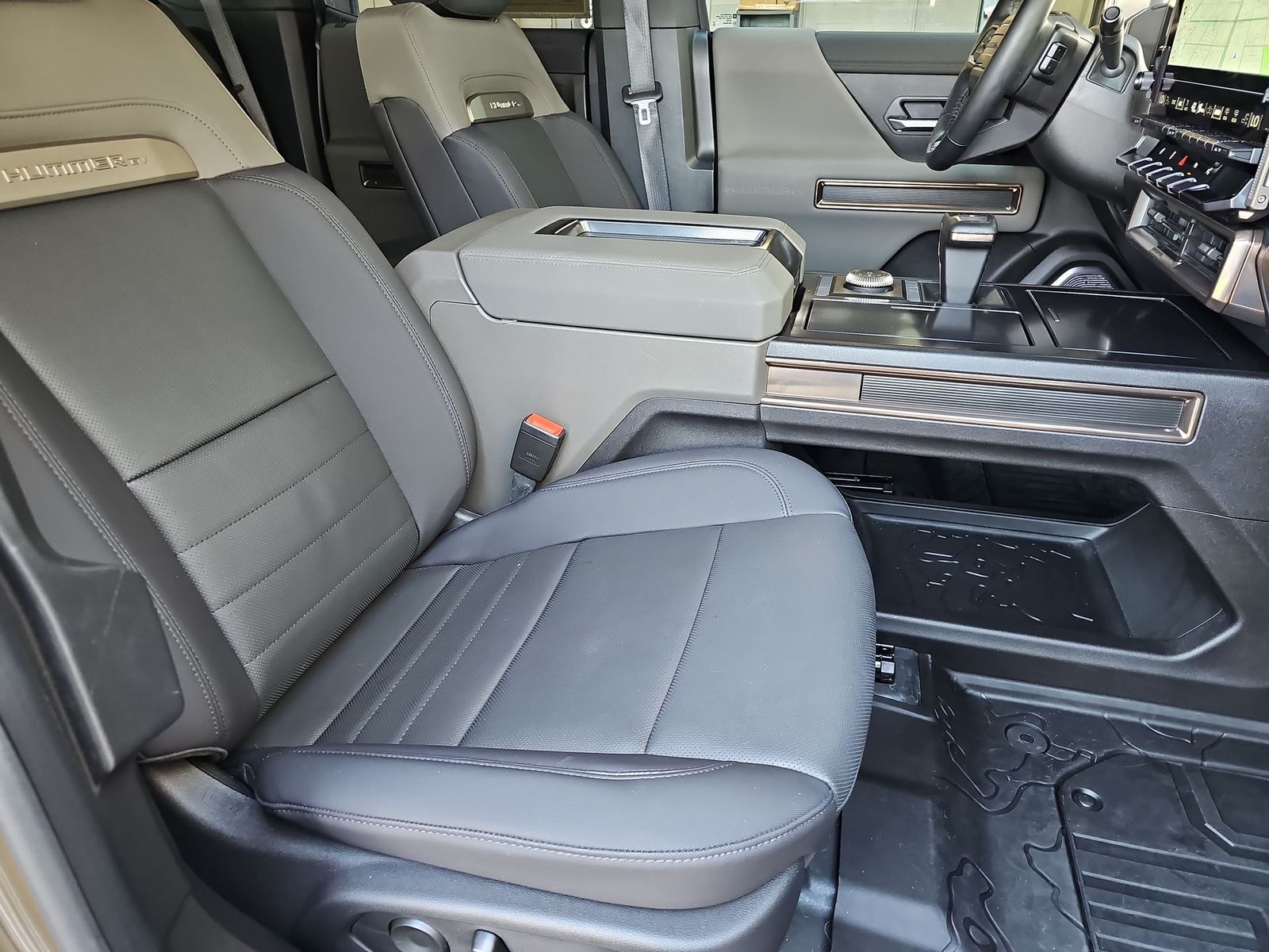 Thumbnail: 2025 GMC Hummer EV - 18