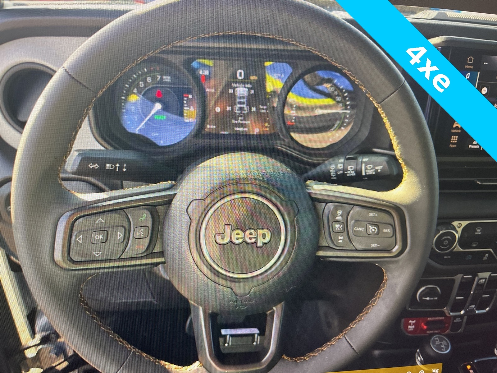 Thumbnail: 2024 Jeep Wrangler - 9