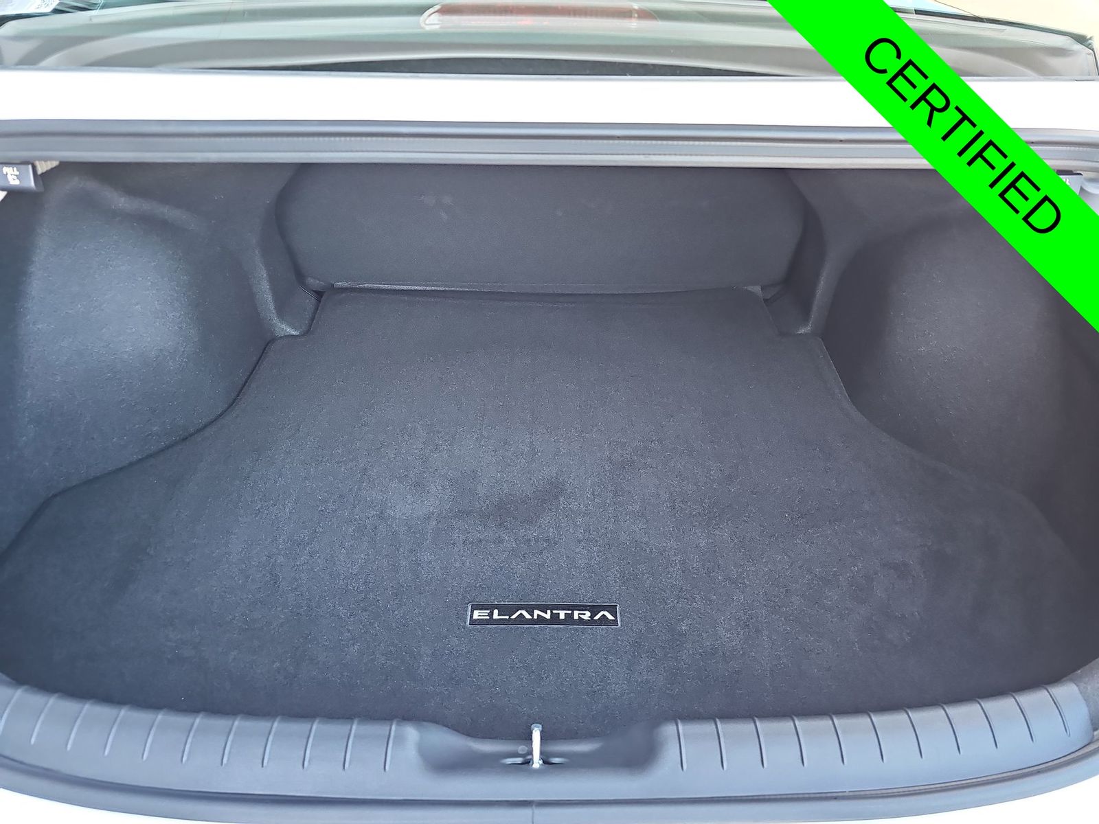 Thumbnail: 2025 Hyundai Elantra - 23