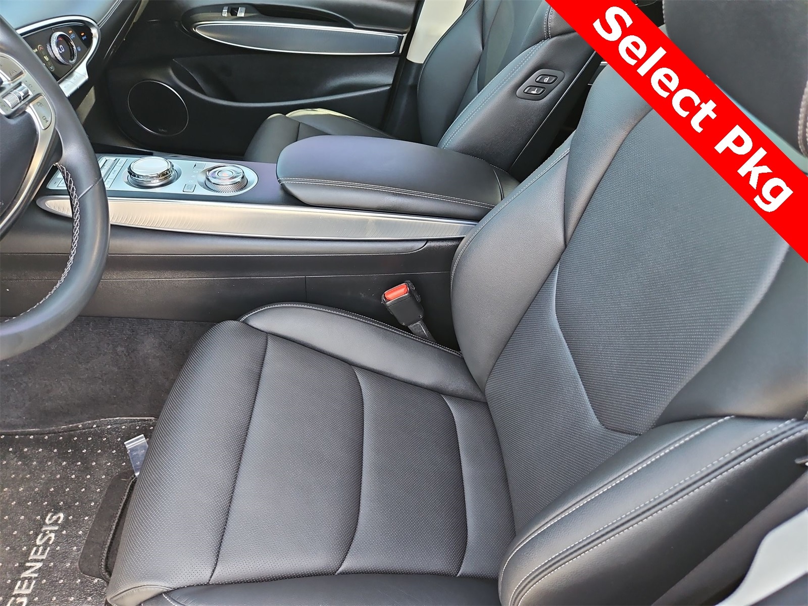 Thumbnail: 2022 Genesis GV70 - 15