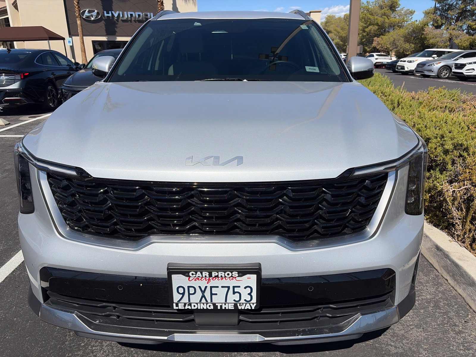  Kia Sorento Hybrid