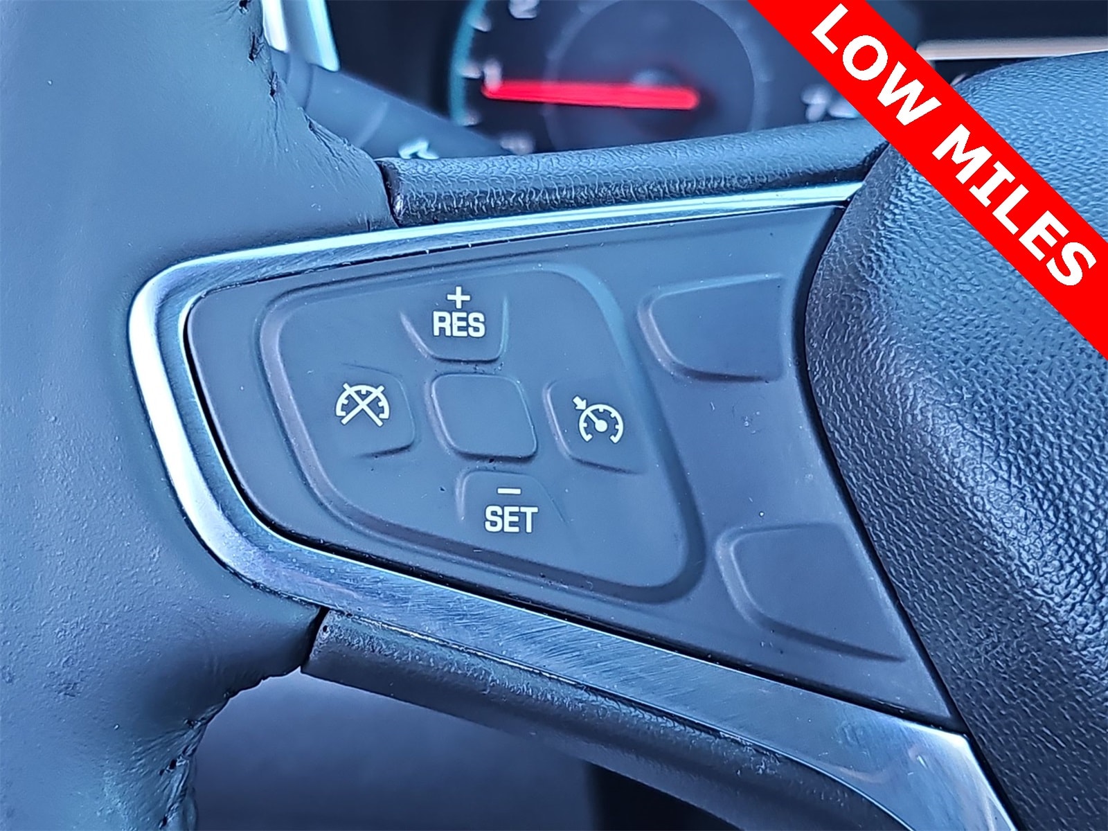 Thumbnail: 2018 Chevrolet Equinox - 27