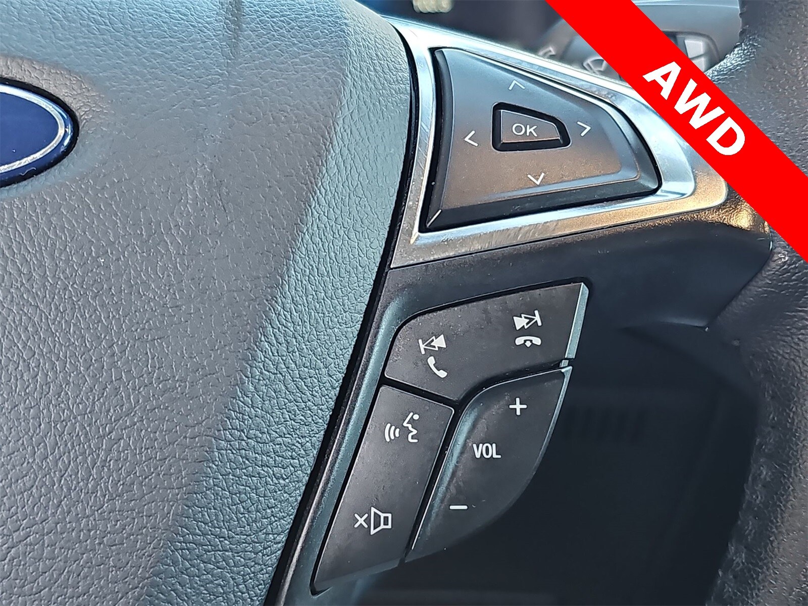 Thumbnail: 2024 Ford Edge - 26