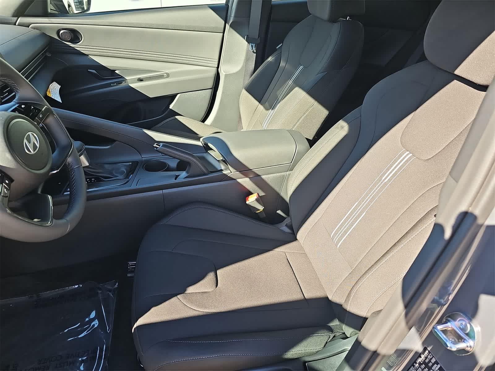 Thumbnail: 2026 Hyundai Elantra - 15