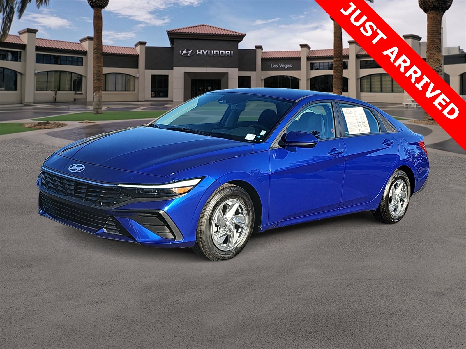 Thumbnail: 2024 Hyundai Elantra - 4