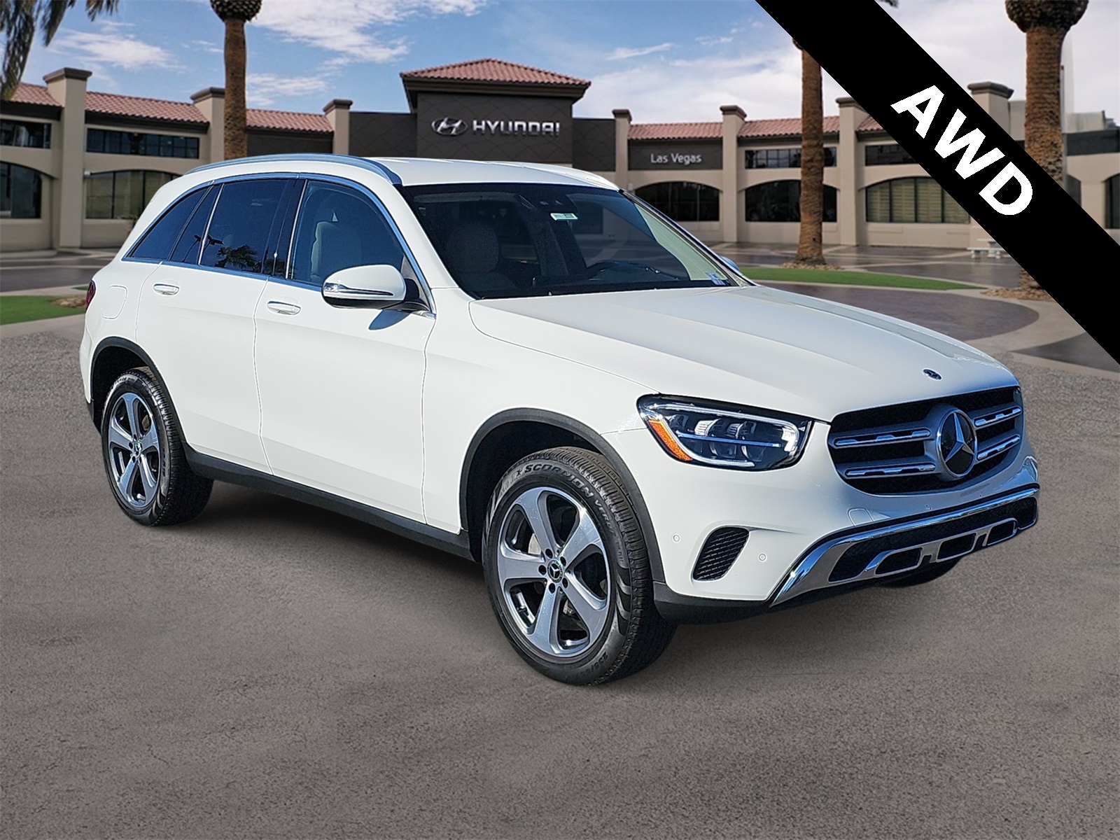 Thumbnail: 2022 Mercedes-Benz GLC - 2