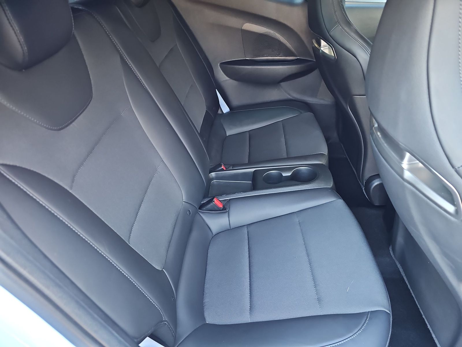 Thumbnail: 2022 Hyundai Veloster - 17