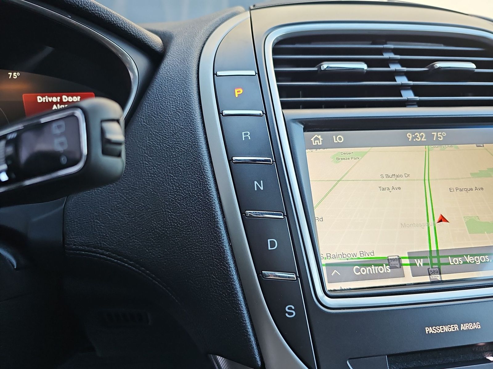 Thumbnail: 2020 Lincoln Nautilus - 21