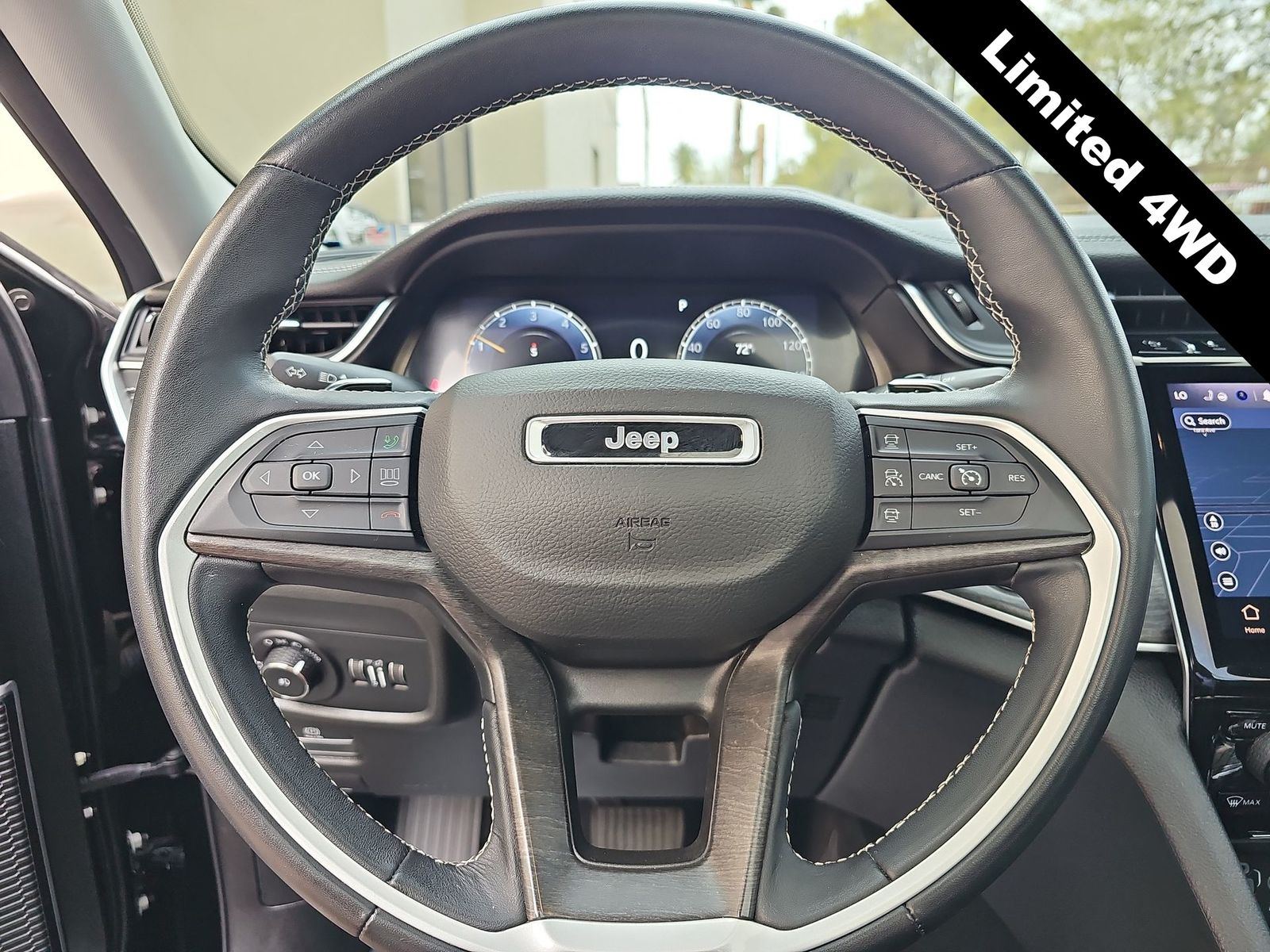 Thumbnail: 2022 Jeep Grand Cherokee - 19