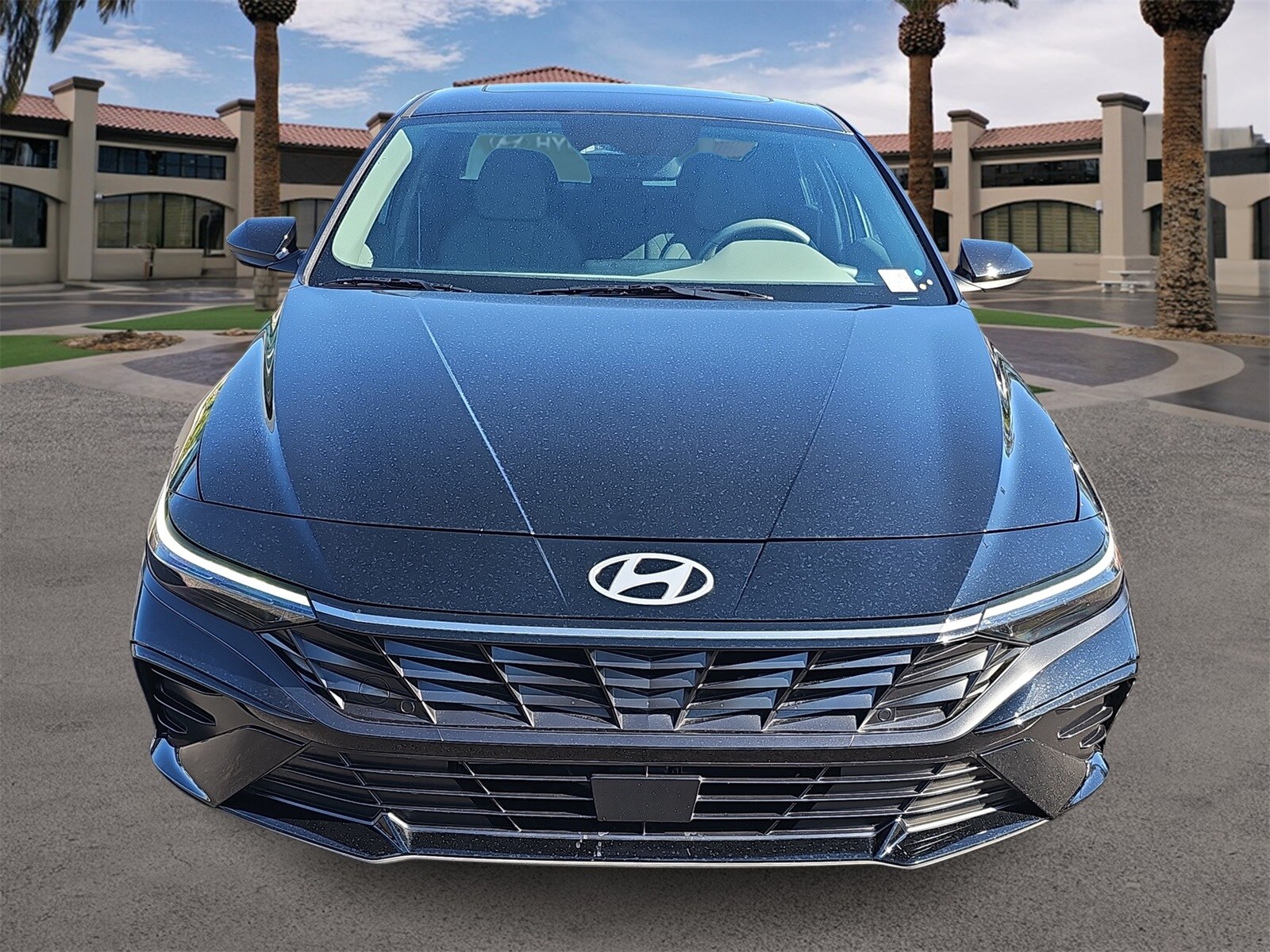 2024 Hyundai Elantra SEL Convenience photo 3