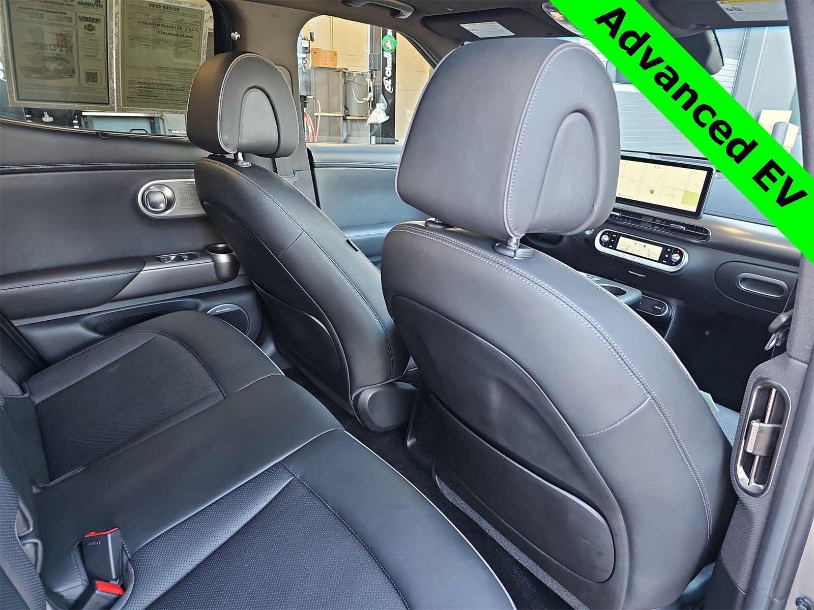 Thumbnail: 2025 Genesis GV60 - 16