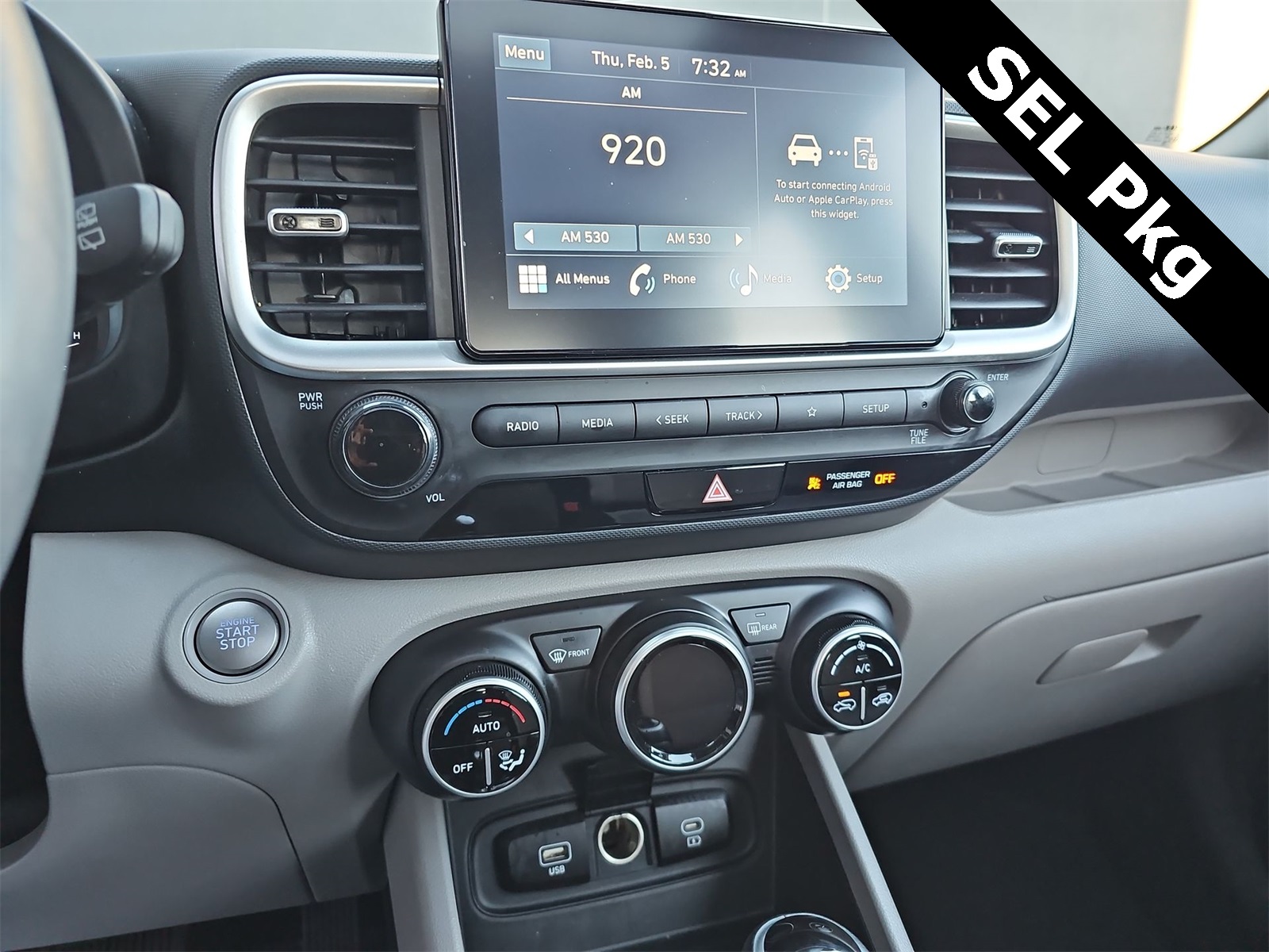 Thumbnail: 2024 Hyundai Venue - 20