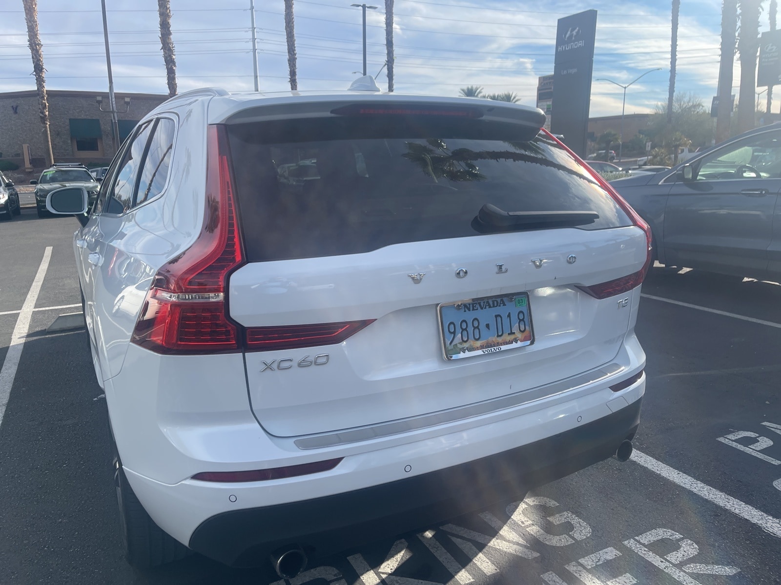 Thumbnail: 2021 Volvo XC60 - 3