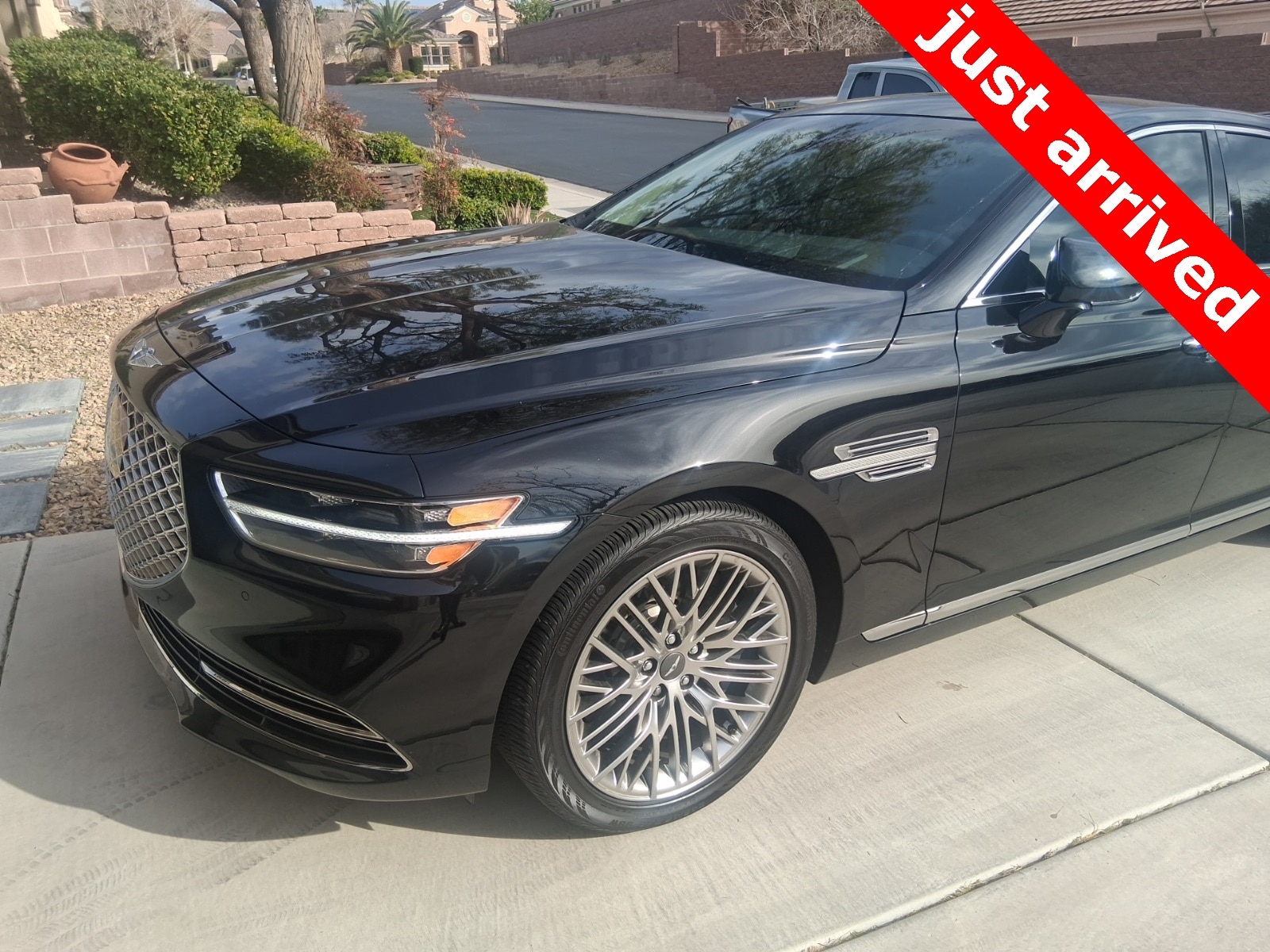 Thumbnail: 2022 Genesis G90 - 9