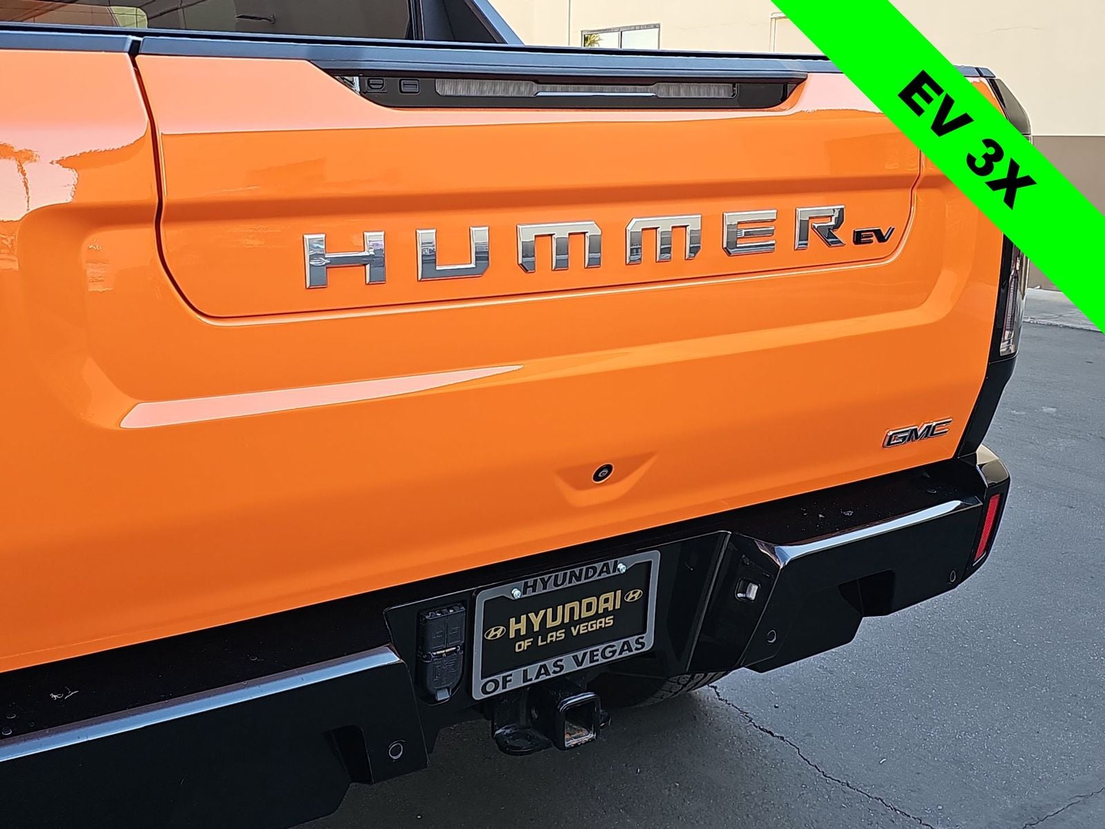 Thumbnail: 2024 GMC Hummer EV - 11