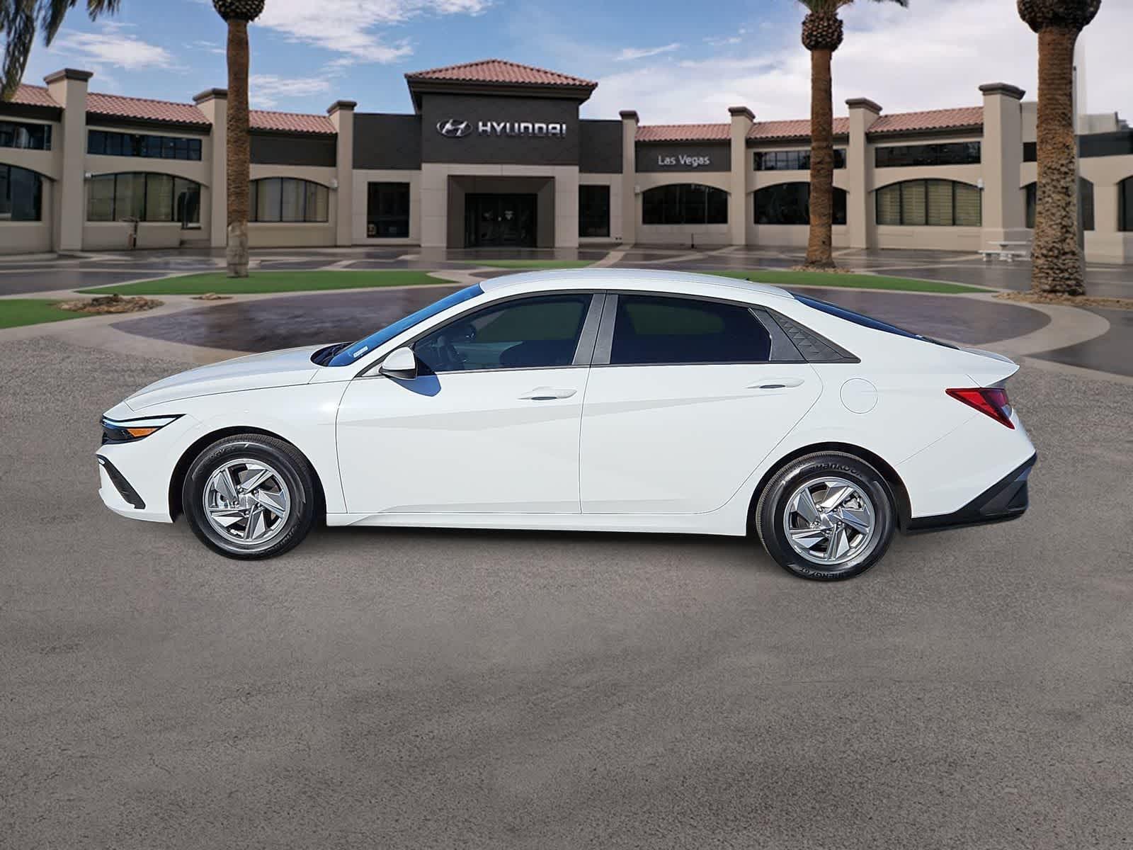 Thumbnail: 2026 Hyundai Elantra - 4