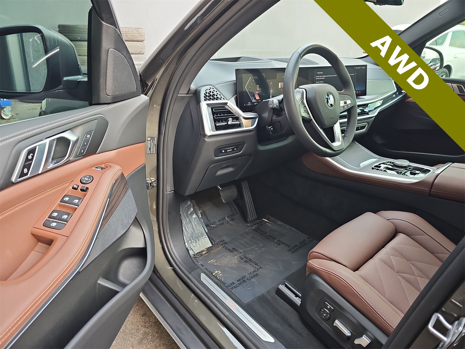 Thumbnail: 2025 BMW X5 - 10