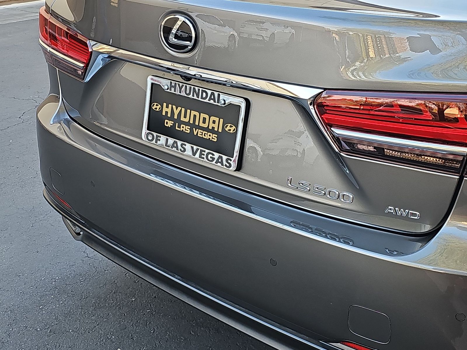 Thumbnail: 2019 Lexus LS - 11
