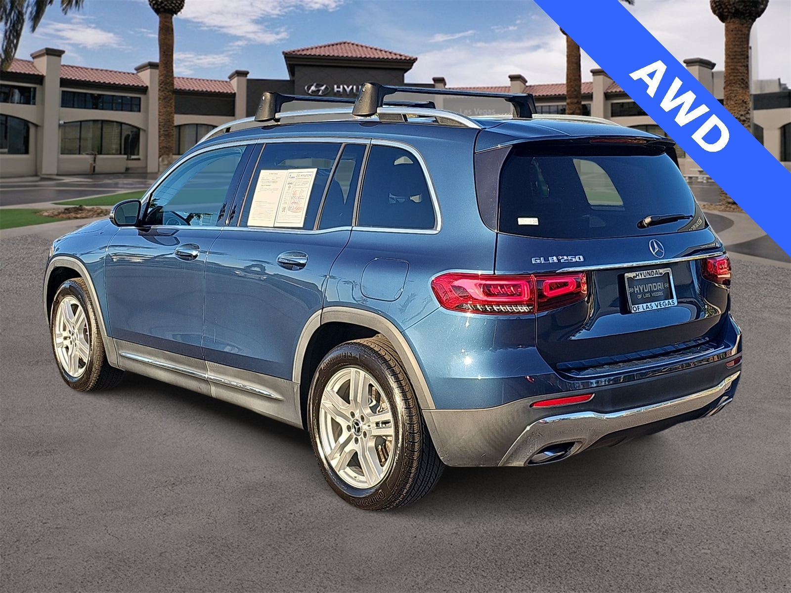 Thumbnail: 2022 Mercedes-Benz GLB - 6