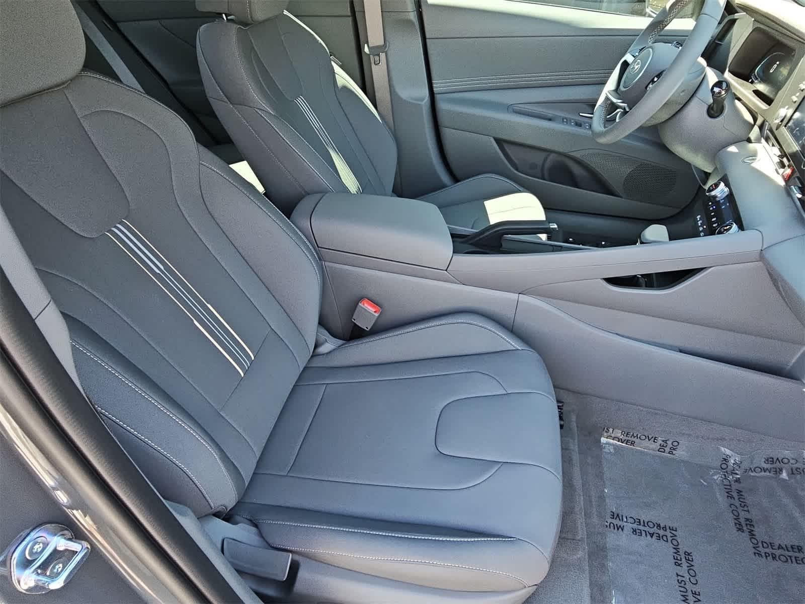 Thumbnail: 2025 Hyundai Elantra - 18