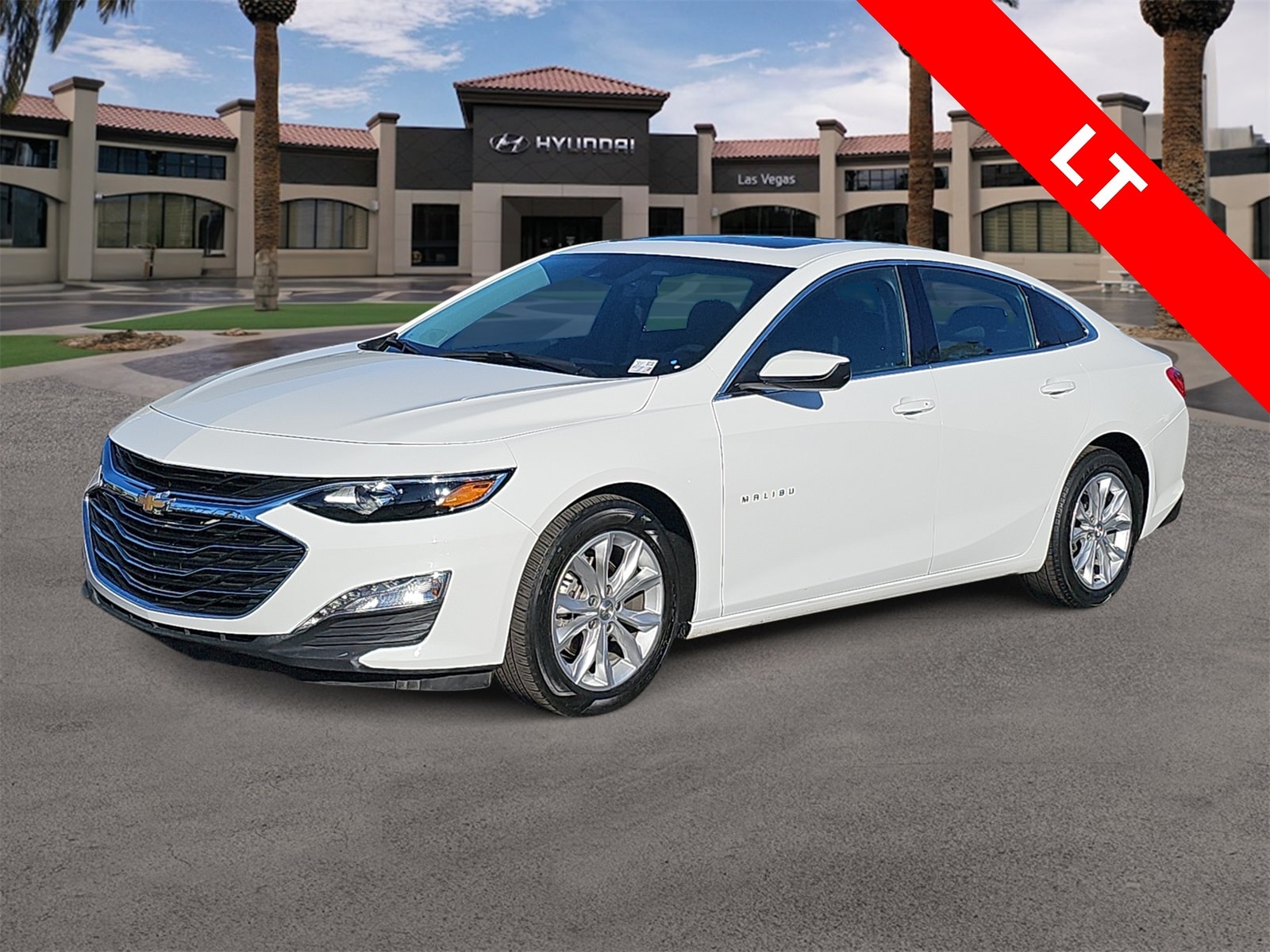 Thumbnail: 2024 Chevrolet Malibu - 4