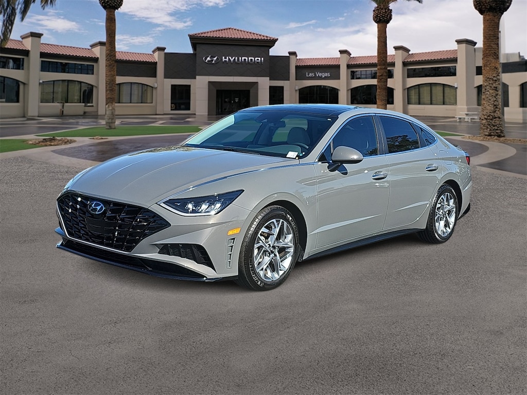 Used 2023 Hyundai Sonata SEL Sedan