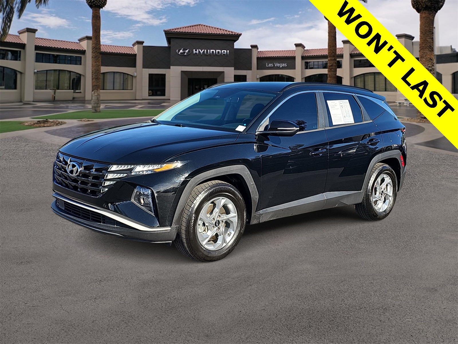 Thumbnail: 2022 Hyundai Tucson - 4