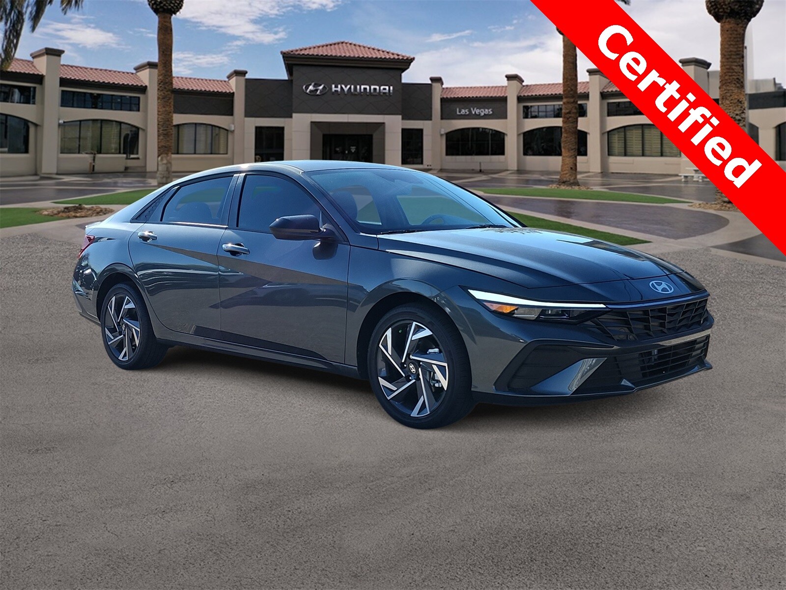 2025 Hyundai Elantra SEL Sport photo 2