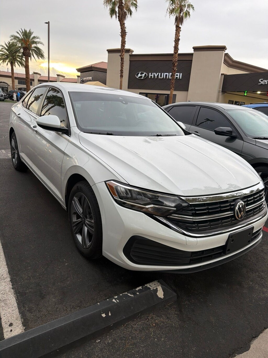 Used 2023 Volkswagen Jetta SE Sedan