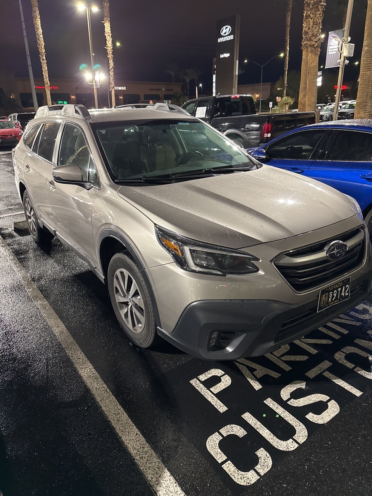 2020 Subaru Outback Premium's photo