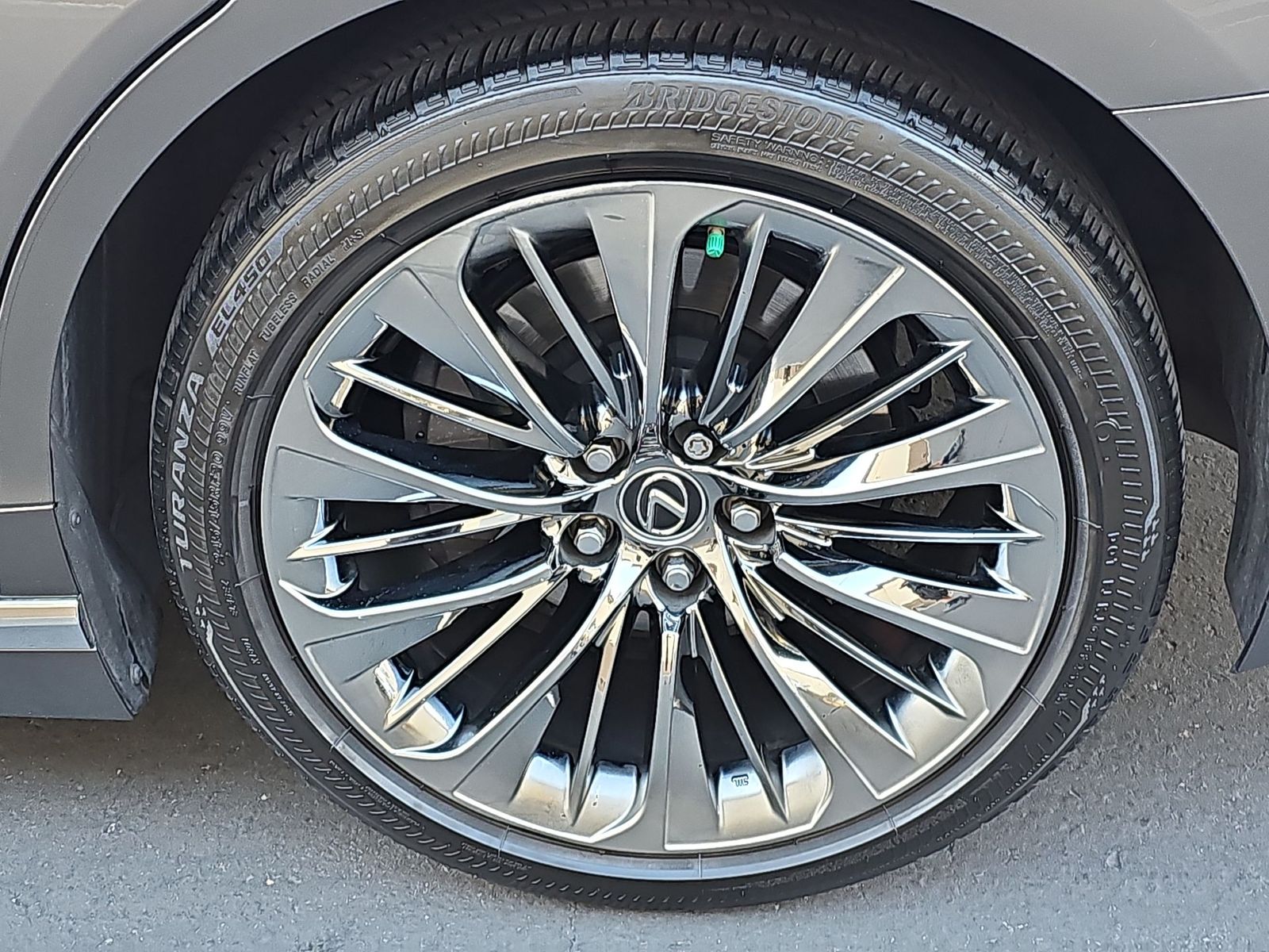 Thumbnail: 2019 Lexus LS - 12