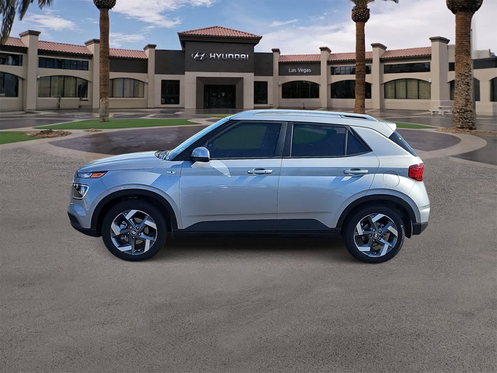 Thumbnail: 2025 Hyundai Venue - 5