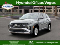 SUV Hyundai Tucson SE con tracción delantera, modelo 2026