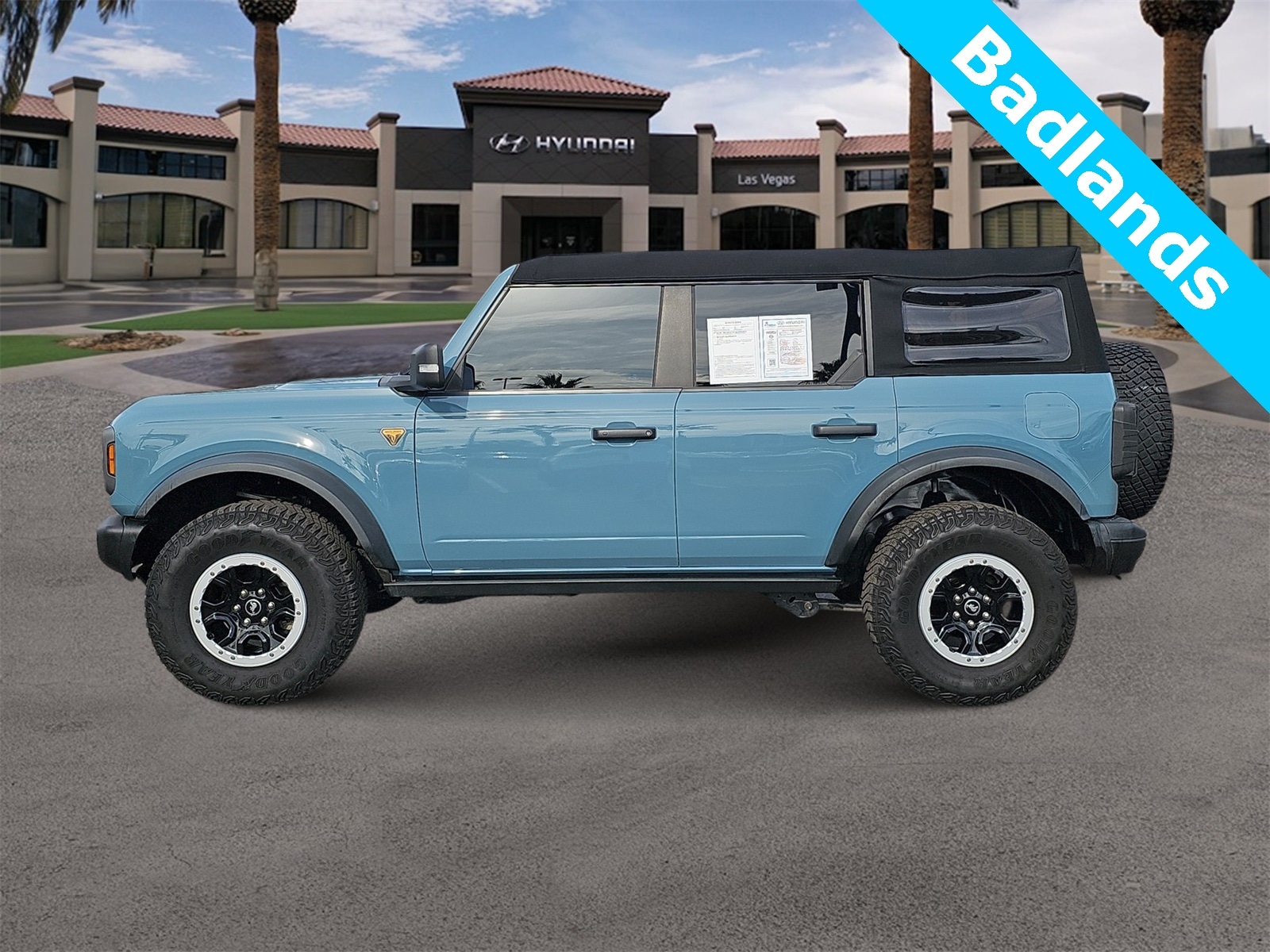 Thumbnail: 2023 Ford Bronco - 5