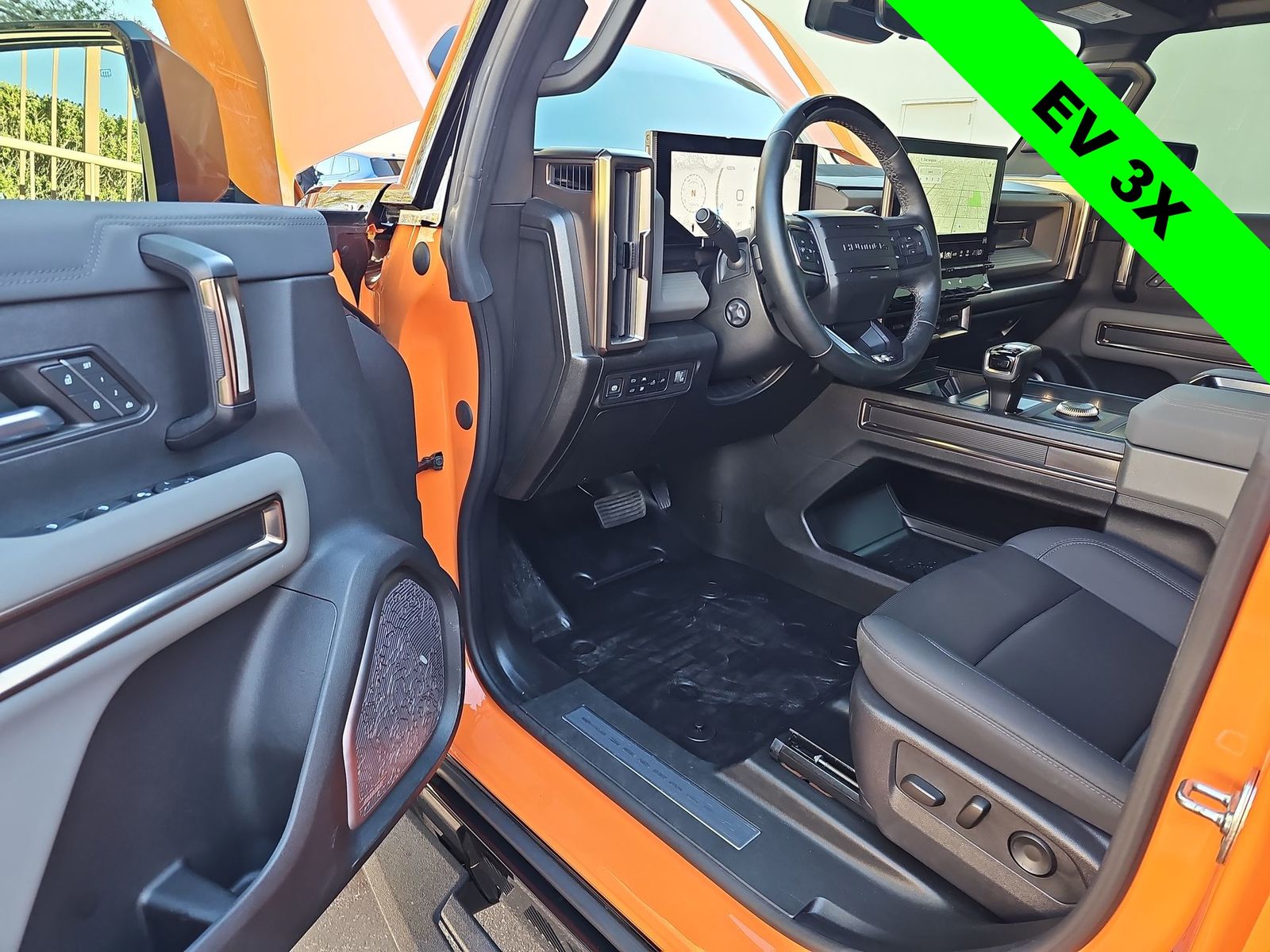 Thumbnail: 2024 GMC Hummer EV - 10