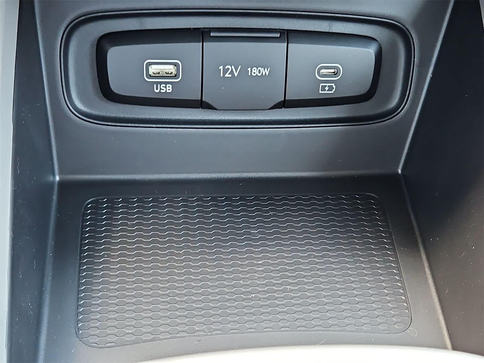 Thumbnail: 2025 Hyundai Venue - 27