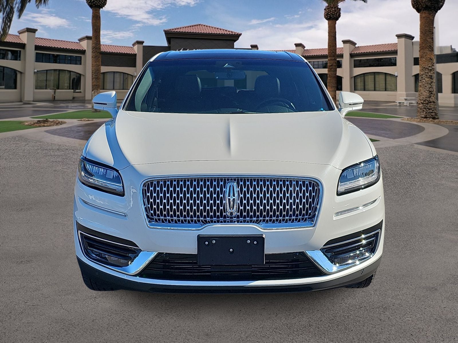 Thumbnail: 2020 Lincoln Nautilus - 3