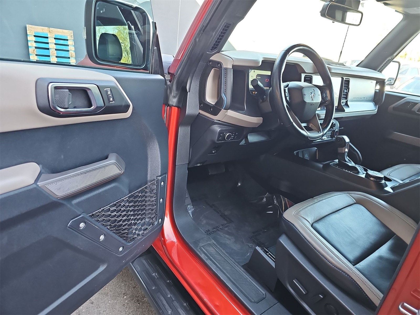 Thumbnail: 2022 Ford Bronco - 10