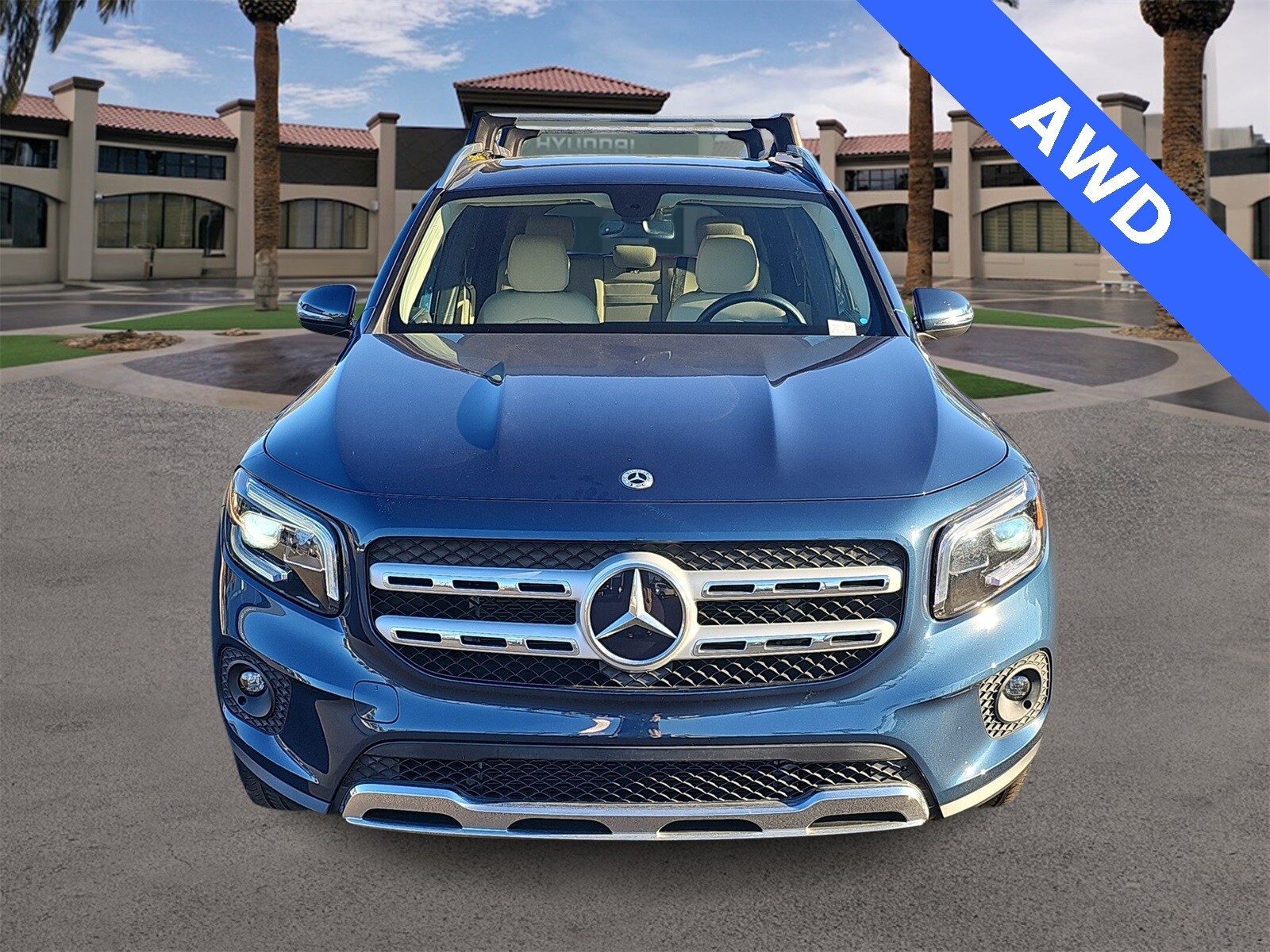 Thumbnail: 2022 Mercedes-Benz GLB - 3