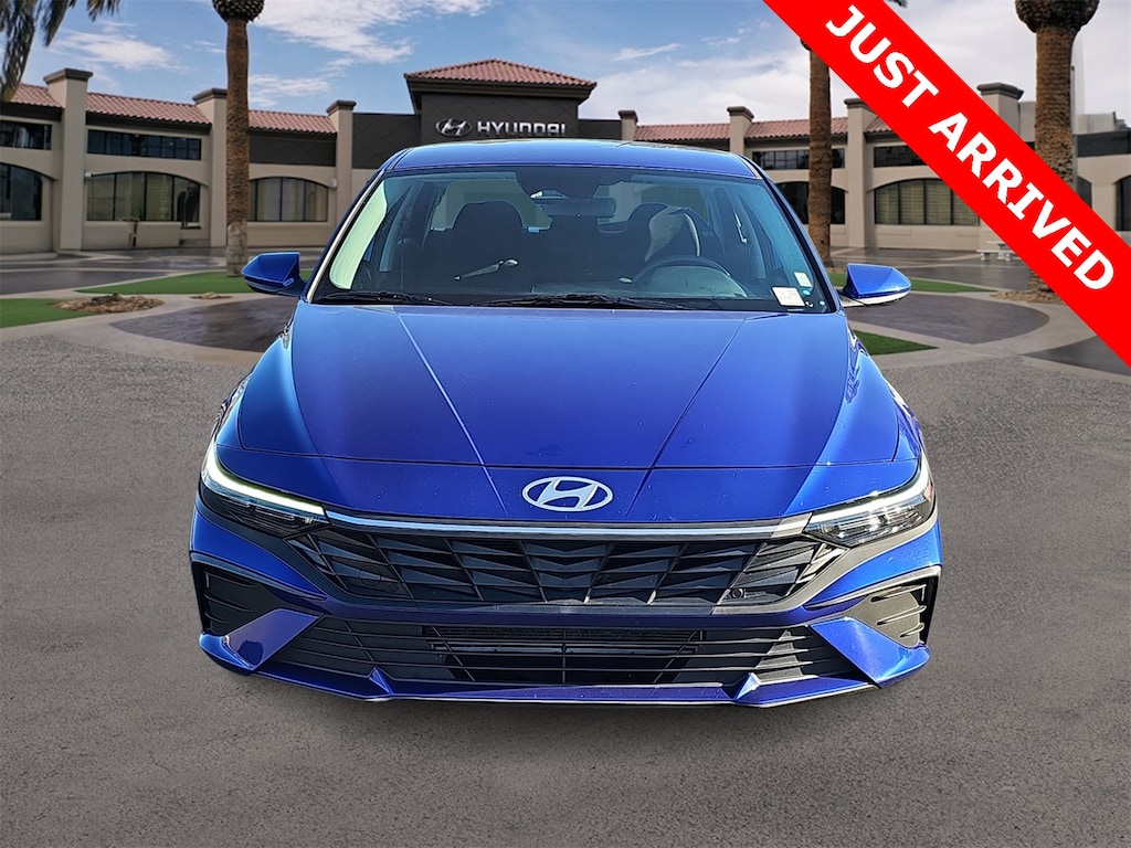 Used 2024 Hyundai Elantra SE Sedan
