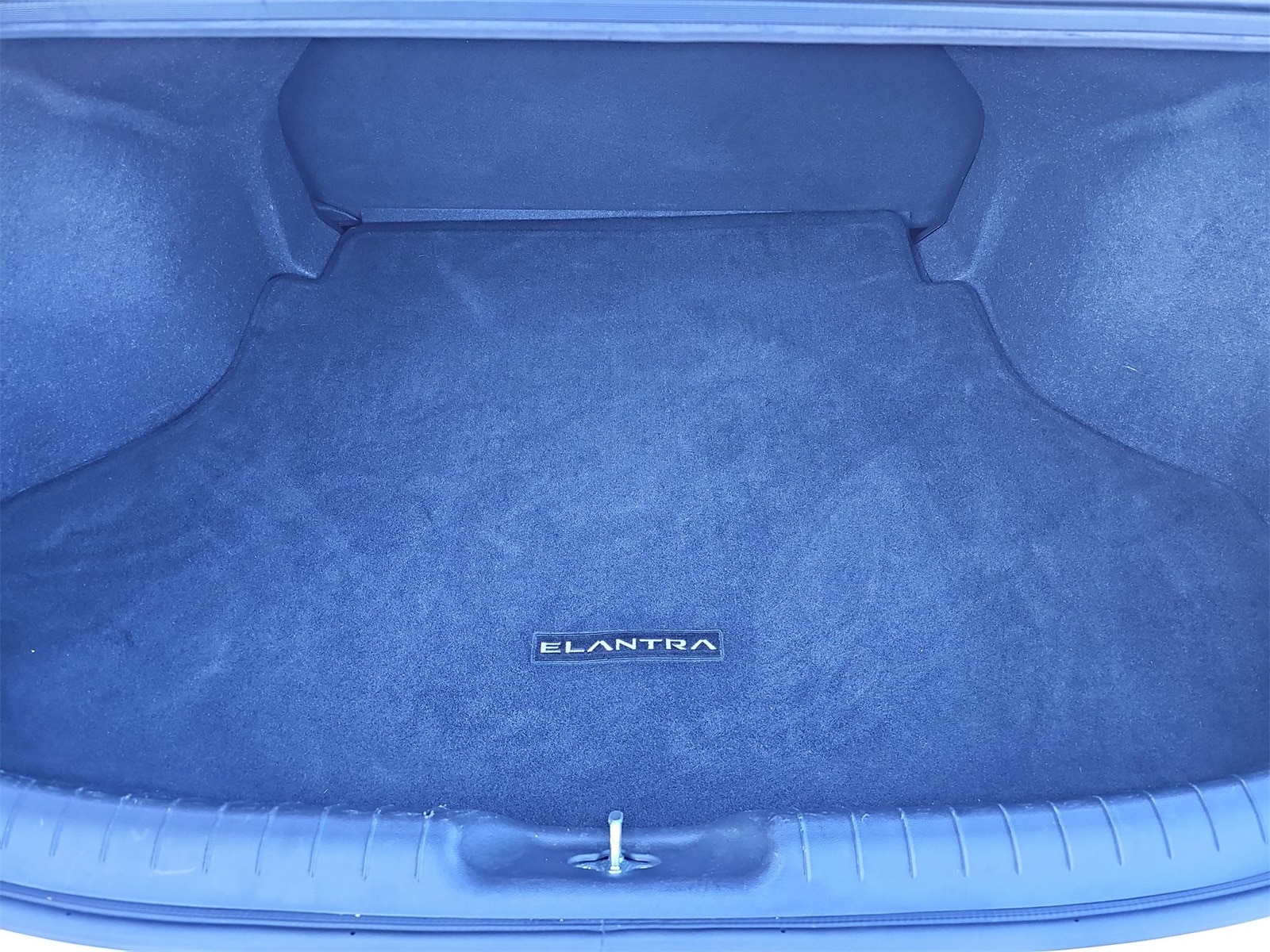 Thumbnail: 2024 Hyundai Elantra - 23