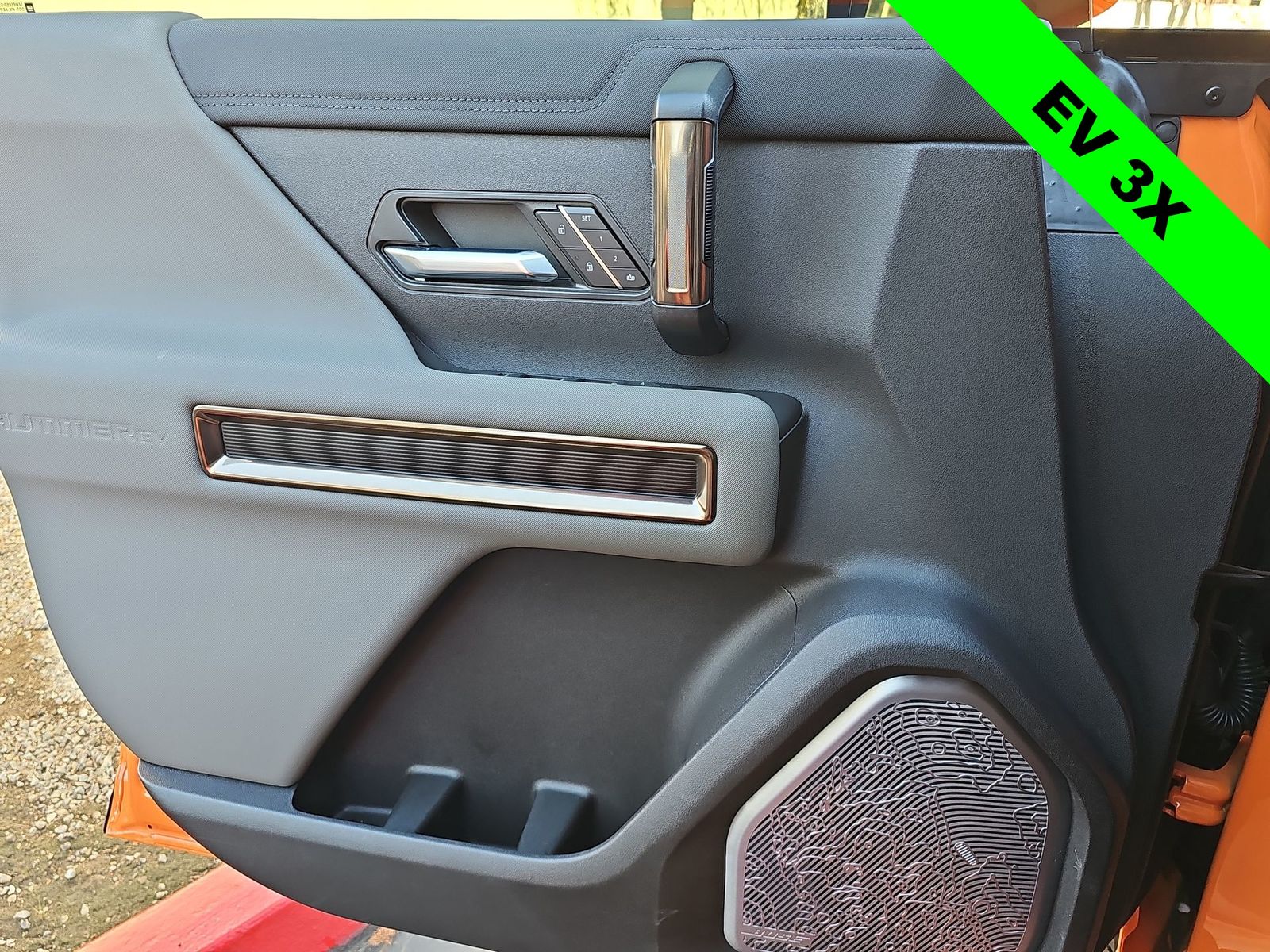 Thumbnail: 2024 GMC Hummer EV - 28
