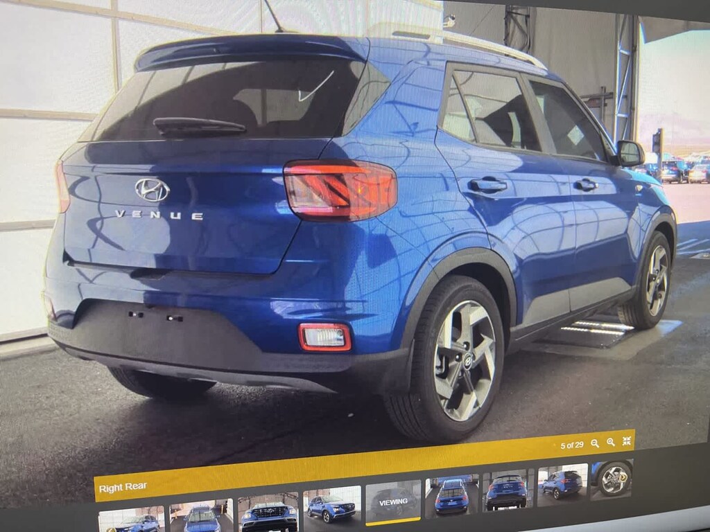 Used 2024 Hyundai Venue SEL SUV