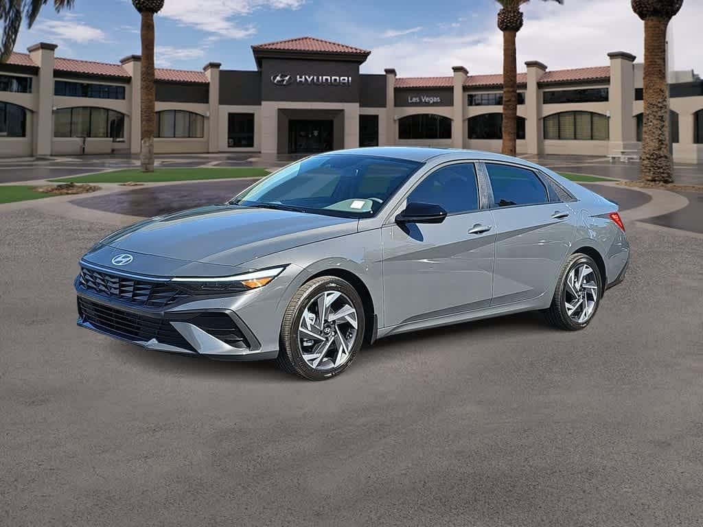 Thumbnail: 2025 Hyundai Elantra - 4