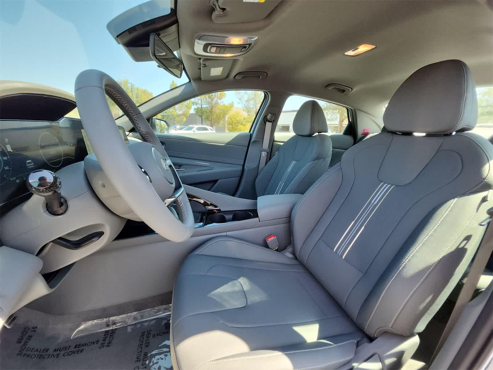 Thumbnail: 2025 Hyundai Elantra - 15